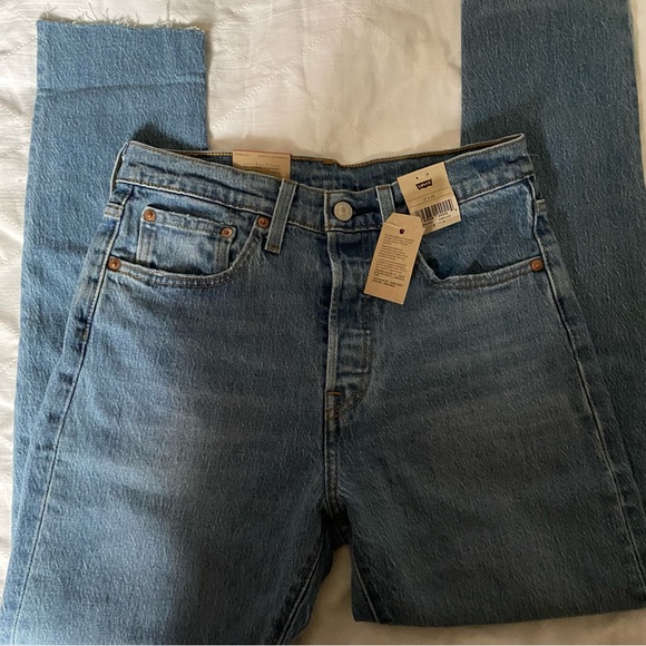 BNWT Levi’s 501 skinny jeans - Picture 2 of 4